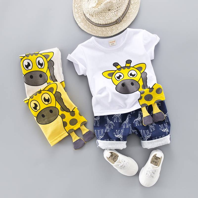 Giraffe Printed Clothing Set for Boys