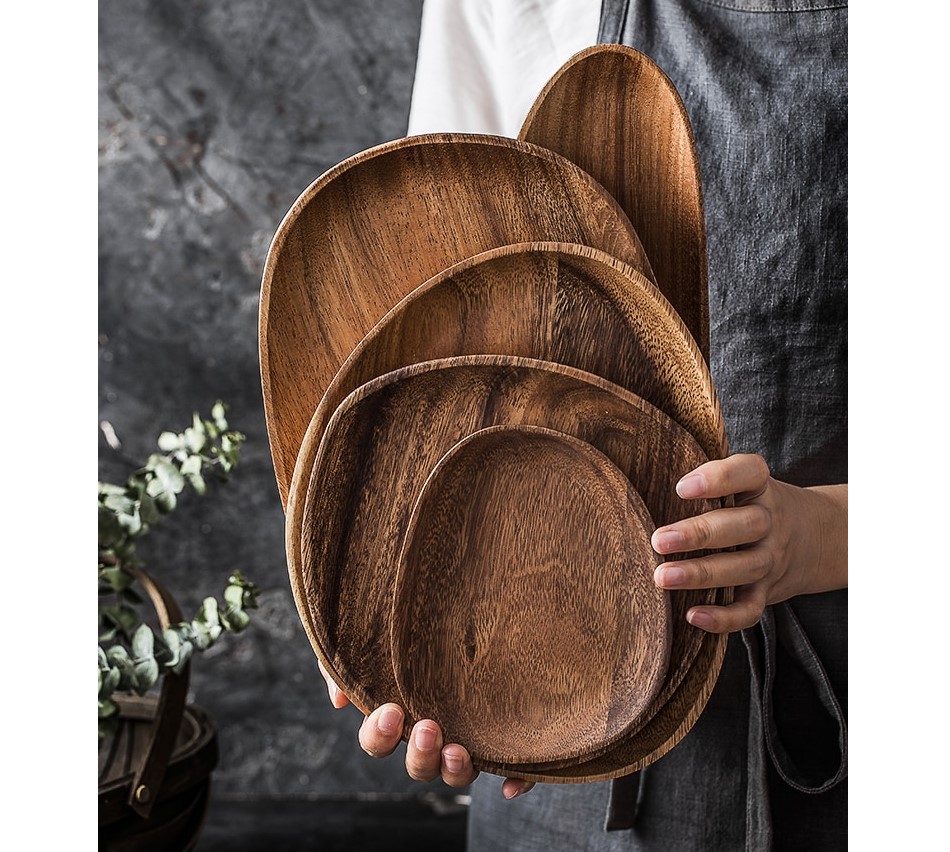Laconic Design Wooden Plate
