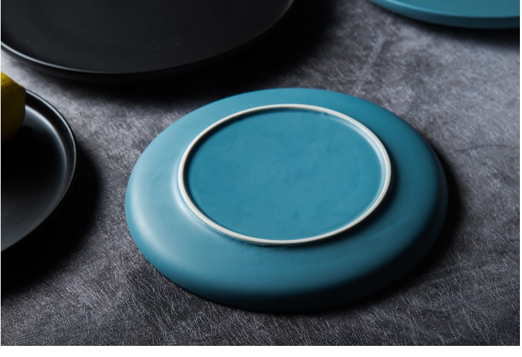Round Solid Ceramic Plates